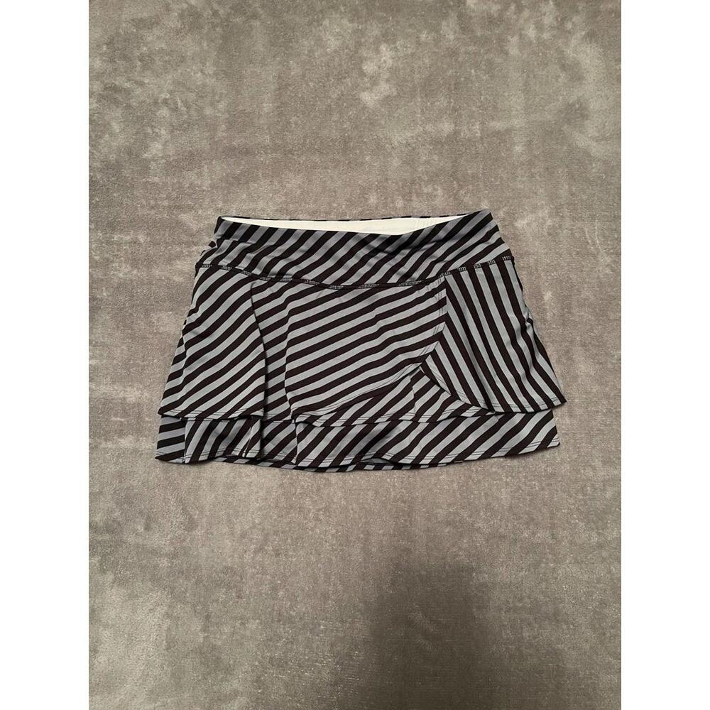 Athleta Swagger Fly By Tennis Skort Skirt Small Gray Stripe Golf Athleisure